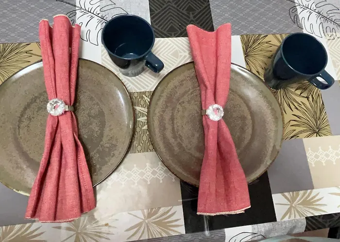 Paris Appartement Luxe Inclus Parking - Quai De La Seine -Opera 15Mins